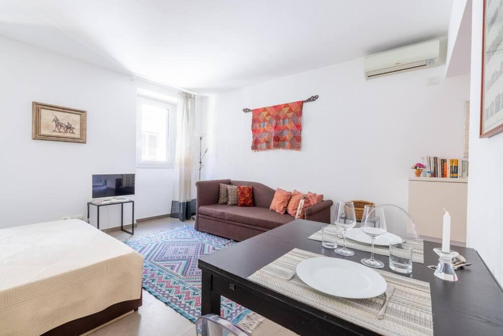 Hospitalityrome Monti Leonina With Terrace Apartment Bagian luar foto